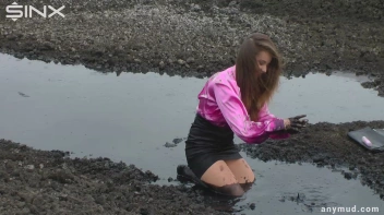 Spoilt Brat Loses It And Falls Into Muddy Puddle - Cam 1 Screencap 18 on sinx.preview.netperv.com