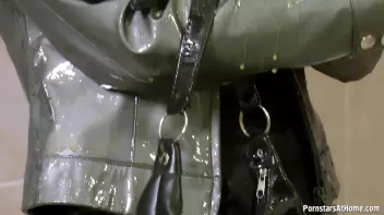 Designer Chick Shreds and Messes Screencap 28 on sinx.preview.netperv.com