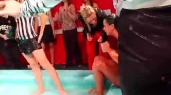 Duke It Out In A Pool Of Slop Screencap 86 on sinx.preview.netperv.com