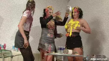 Spin The Bottle: Messy Edition Screencap 65 on sinx.preview.netperv.com