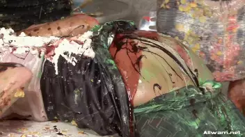 Spin The Bottle: Messy Edition Screencap 74 on sinx.preview.netperv.com