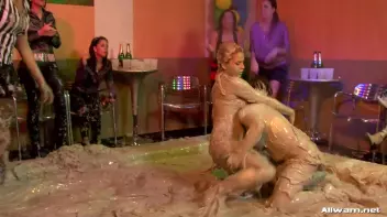 Catfighting Til The Bitter, Muddy End Screencap 50 on sinx.preview.netperv.com
