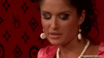 Pissing All Over Nessa Devil Screencap 94 on sinx.preview.netperv.com