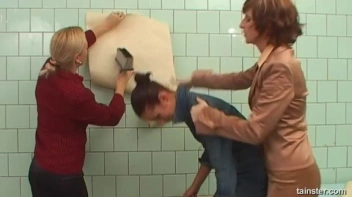 Buckets of Fun Screencap 10 on sinx.preview.netperv.com