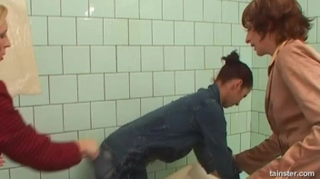 Buckets of Fun Screencap 13 on sinx.preview.netperv.com