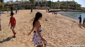 Handjob In Heat Screencap 13 on sinx.preview.netperv.com