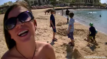 Handjob In Heat Screencap 14 on sinx.preview.netperv.com