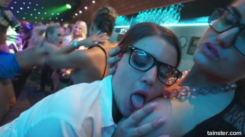 Lezzies - The Femme Fest Part 3 - Cam 3 Screencap 58 on sinx.preview.netperv.com