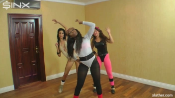 A Wet And Sexy Workout Screencap 10 on sinx.preview.netperv.com