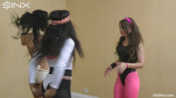 A Wet And Sexy Workout Screencap 16 on sinx.preview.netperv.com