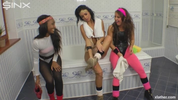 A Wet And Sexy Workout Screencap 31 on sinx.preview.netperv.com