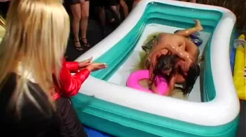 Oily Wrestling Battle You Gotta See! Screencap 92 on sinx.preview.netperv.com