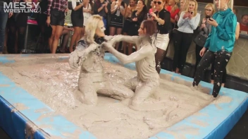 Messy Wrestling: Fuck Your Sexy Shine And Prepare For Mud Smack-Down Time! Screencap 29 on sinx.preview.netperv.com