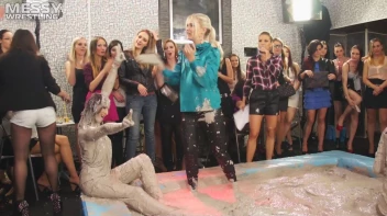 Messy Wrestling: Fuck Your Sexy Shine And Prepare For Mud Smack-Down Time! Screencap 35 on sinx.preview.netperv.com