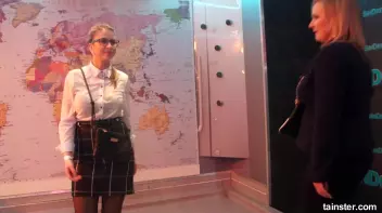 Dancing babes Screencap 37 on sinx.preview.netperv.com