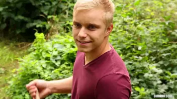 Hunks And Hammocks For The Bi Win Screencap 3 on sinx.preview.netperv.com