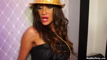 Denis Dicks Up Five Amazing Eurobabes Screencap 17 on sinx.preview.netperv.com