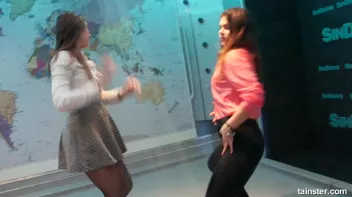 Sensual wet play with hot amateur babes Screencap 23 on sinx.preview.netperv.com