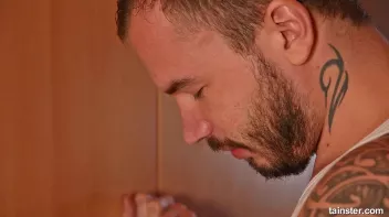 A golden shower in the lady's dressing room Screencap 21 on sinx.preview.netperv.com