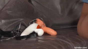 Special Sex Toy Delivery Turns Tea To Piss! Screencap 70 on sinx.preview.netperv.com