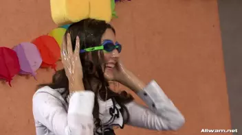 Eurobabe Oil Splatter! Screencap 23 on sinx.preview.netperv.com