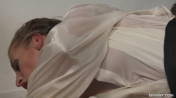 Keeping It Porfessional With Piss Screencap 101 on sinx.preview.netperv.com