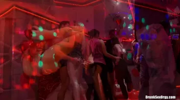 Valentine's Day Vaginas Part 1 - Shower Cam Screencap 53 on sinx.preview.netperv.com