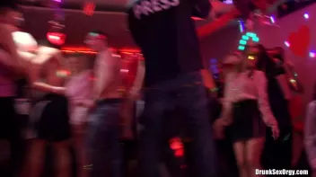 Valentine's Day Vaginas Part 1 - Shower Cam Screencap 11 on sinx.preview.netperv.com