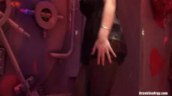 Valentine's Day Vaginas Part 1 - Shower Cam Screencap 44 on sinx.preview.netperv.com