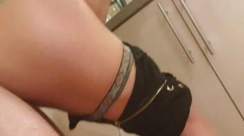 Fucking teen girlfriend in the kitchen Screencap 50 on sinx.preview.netperv.com