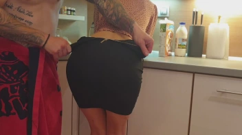 Fucking teen girlfriend in the kitchen Screencap 7 on sinx.preview.netperv.com