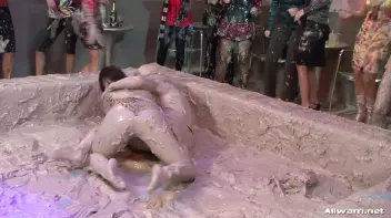 Eurobabe Cheetah Rolls Around In The Mud Screencap 13 on sinx.preview.netperv.com