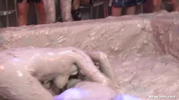 Eurobabe Cheetah Rolls Around In The Mud Screencap 52 on sinx.preview.netperv.com