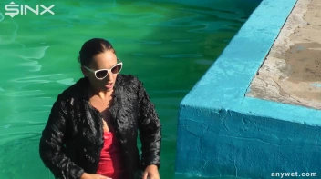 Waterpark Fun For Fully Clothed Brunette Babe Screencap 47 on sinx.preview.netperv.com