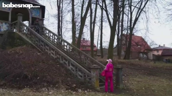 Goth vs. Preppy Pink Battle In The Park Screencap 17 on sinx.preview.netperv.com