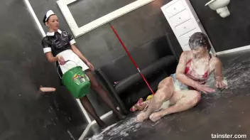 Slime cleaning turns into Slime fuck Screencap 4 on sinx.preview.netperv.com