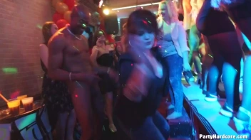 Party Hardcore Gone Crazy Vol. 36 Part 7 - Cam 2 Screencap 21 on sinx.preview.netperv.com