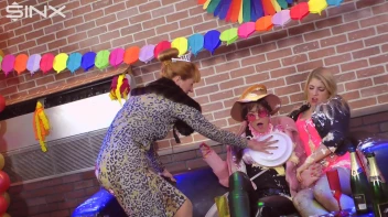 Cream Flans Make The Party Even Messier! Screencap 17 on sinx.preview.netperv.com