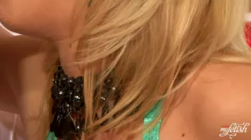The Messy Massage Screencap 62 on sinx.preview.netperv.com