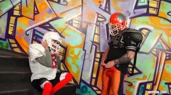 Sporty bi threesome Screencap 5 on sinx.preview.netperv.com