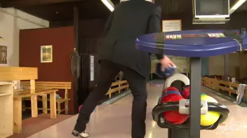 Bowling Bangers Screencap 1 on sinx.preview.netperv.com