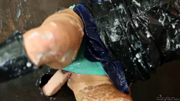 Pornstars Can't Stay Away From The SlimeWave! Screencap 44 on sinx.preview.netperv.com