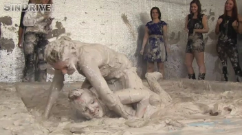 Muddy Wrestling: Jenny Lee vs. Liana Screencap 109 on sinx.preview.netperv.com