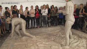 Muddy Wrestling: Jenny Lee vs. Liana Screencap 54 on sinx.preview.netperv.com