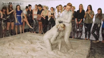 Muddy Wrestling: Jenny Lee vs. Liana Screencap 60 on sinx.preview.netperv.com