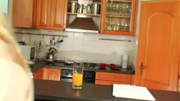 Hot Bitches International Screencap 25 on sinx.preview.netperv.com