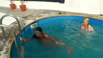 Cool Water Massages Their Fully Clothed Bodies Screencap 65 on sinx.preview.netperv.com