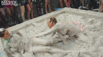 Messy Wrestling: Mud Bunnies Beast it Out In The Ring! Screencap 15 on sinx.preview.netperv.com