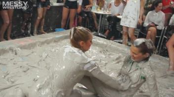 Messy Wrestling: Mud Bunnies Beast it Out In The Ring! Screencap 16 on sinx.preview.netperv.com