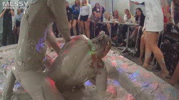 Messy Wrestling: Mud Bunnies Beast it Out In The Ring! Screencap 36 on sinx.preview.netperv.com